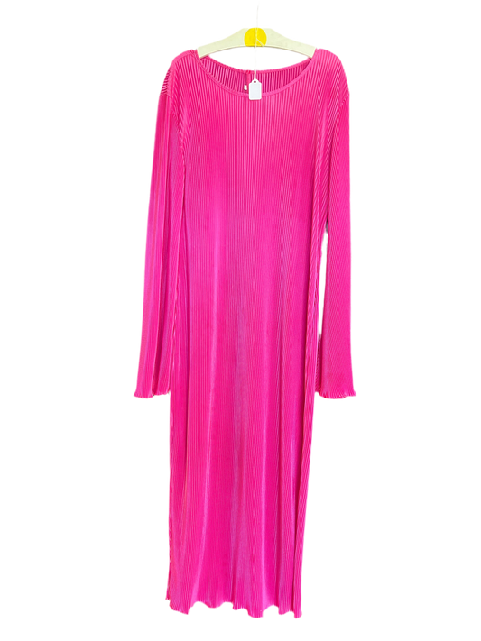 One Size Pink Pleated Dress