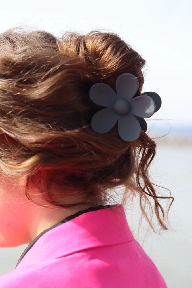 Jumbo Flower Hair Clip